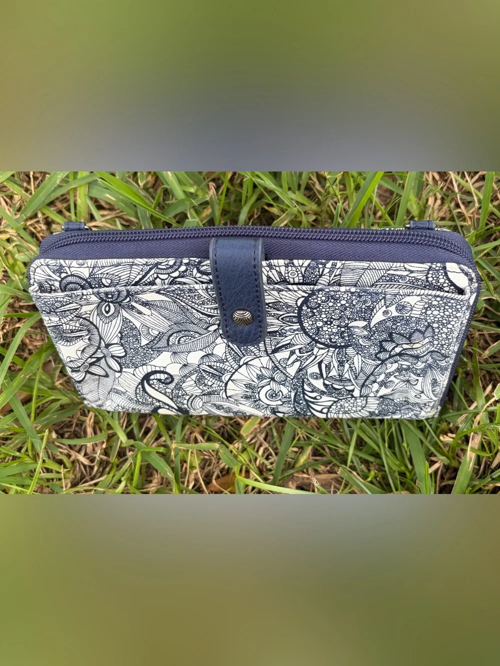 Sakroots Navy and White Floral Crossbody Clutch